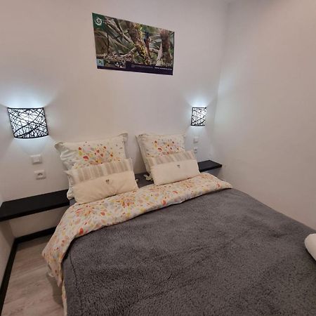 Appartement LES AGAPANTHES du 27 -ème à Le Tampon Extérieur photo